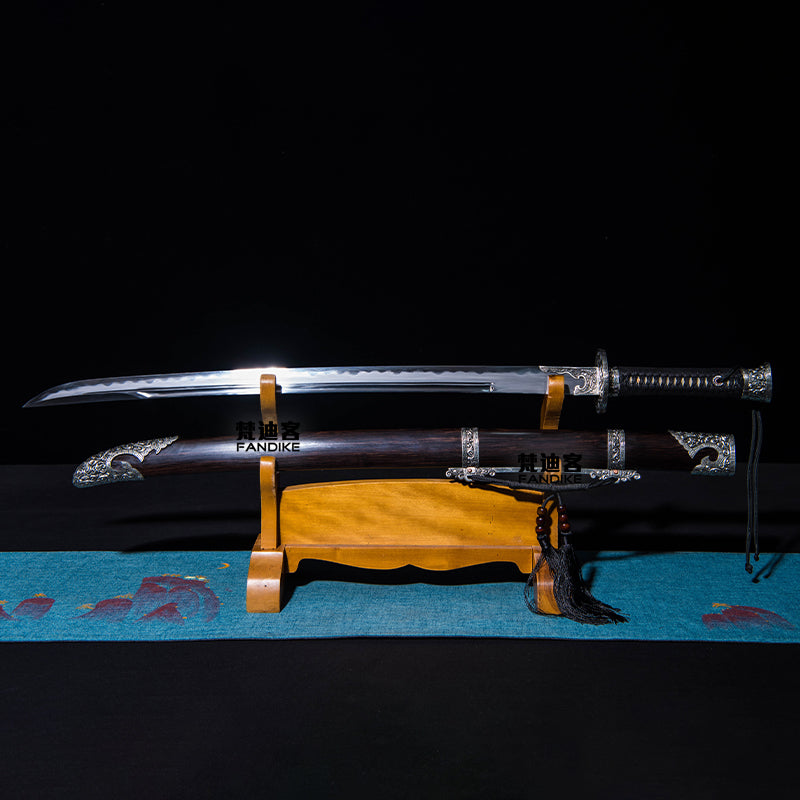 Chinese Longquan sword embroidery spring knife pattern steel hard knife long knife ancient weapon