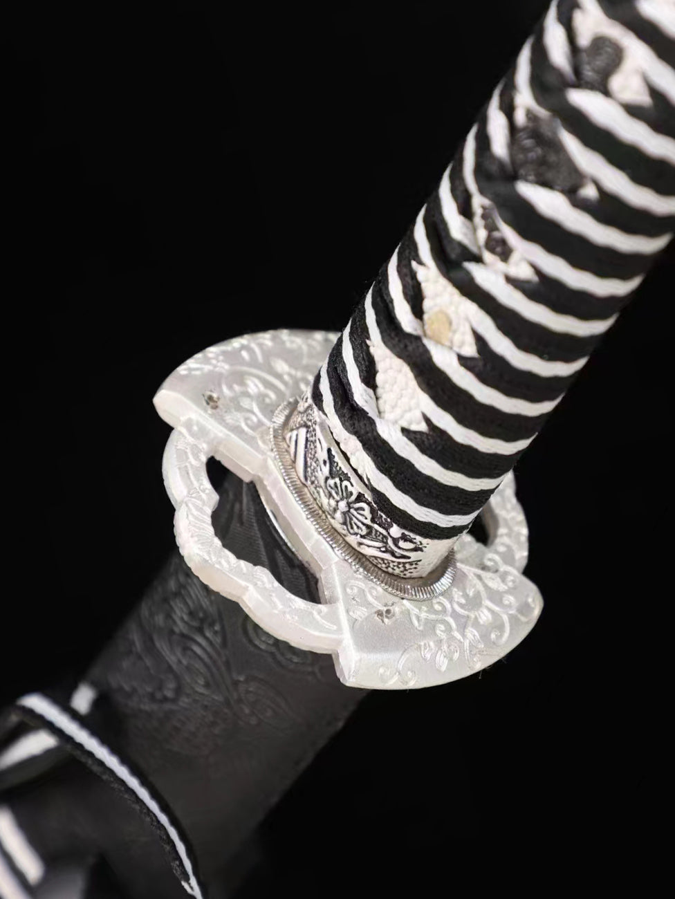 Steel sword Samurai sword decorative sword 1045 steel collection sword