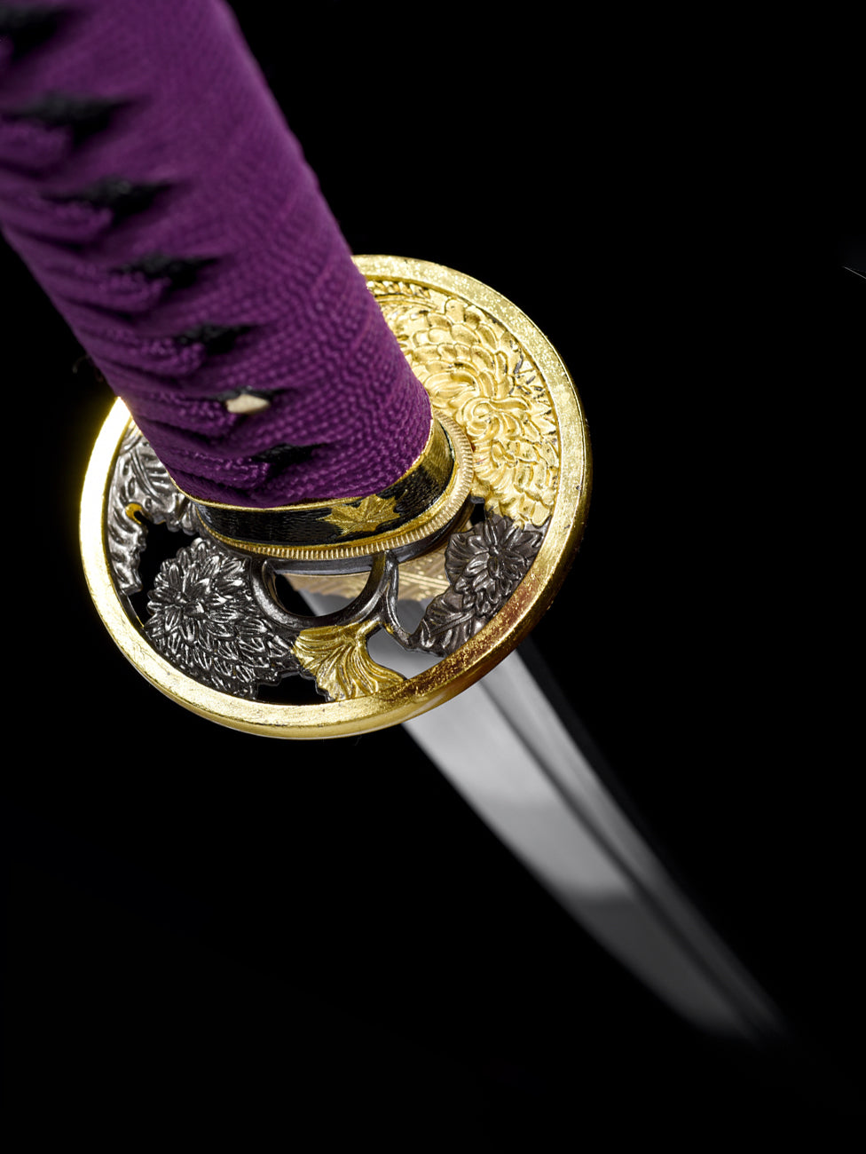 forge folded steel chrysanthemum katana