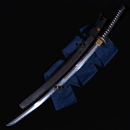 Triple layered steel Clay Tempered katana knife